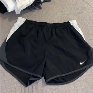 Black Nike shorts